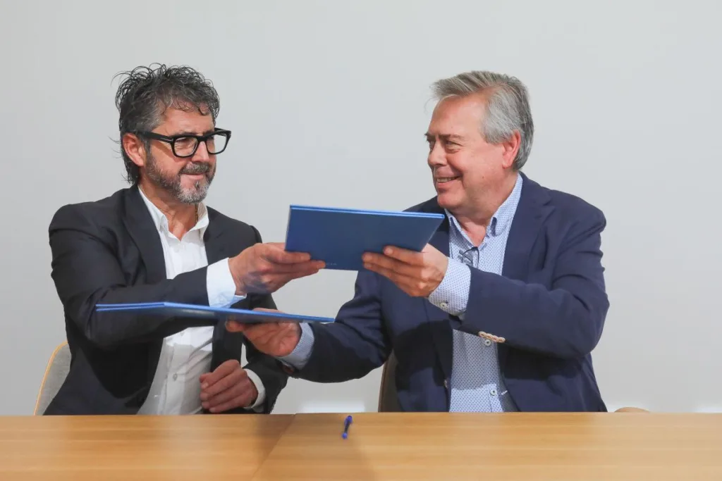 20250905 Conselleiro Sanidade reforma CS Porto do Son2