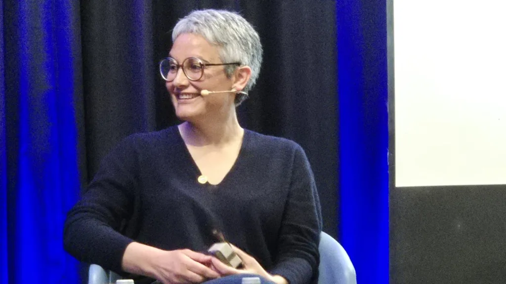 Maria-Maya-charla-coloquio-8M-1-1