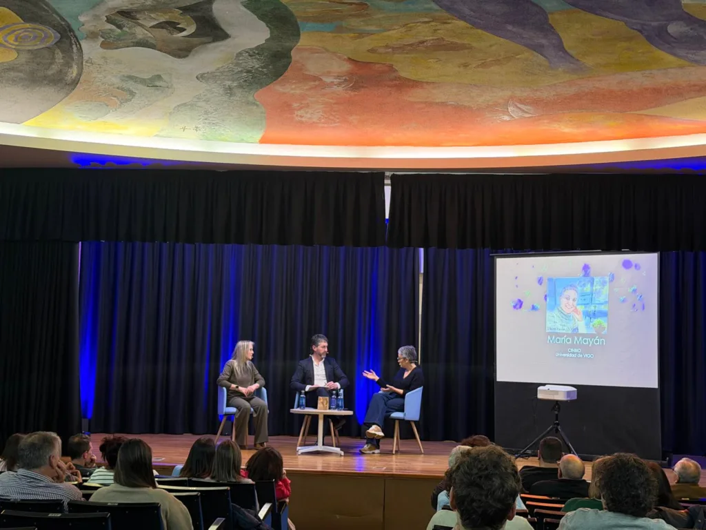 Maria-Mayan-charla-coloquio-8M-1-3